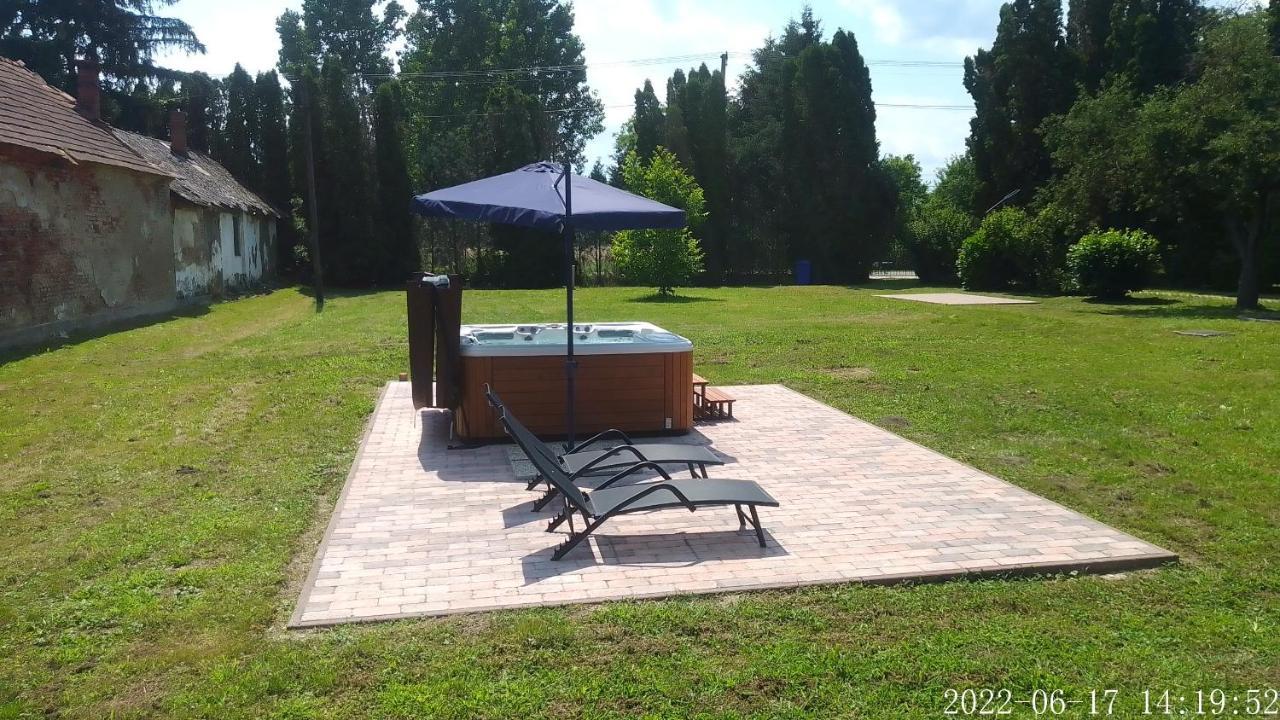 Almafas Apartmanhaz Orseg Apartment *