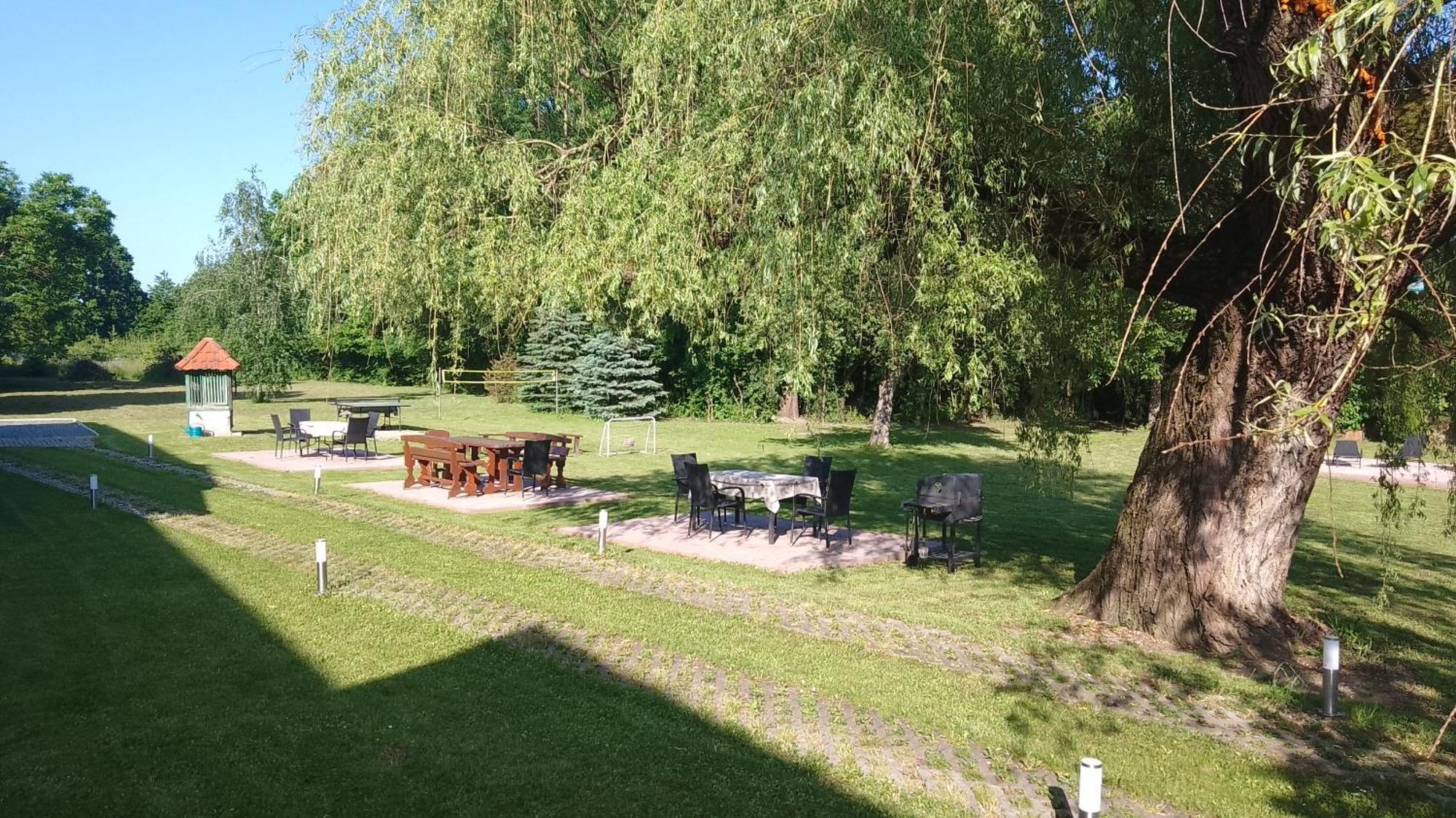 Almafas Apartmanhaz Orseg