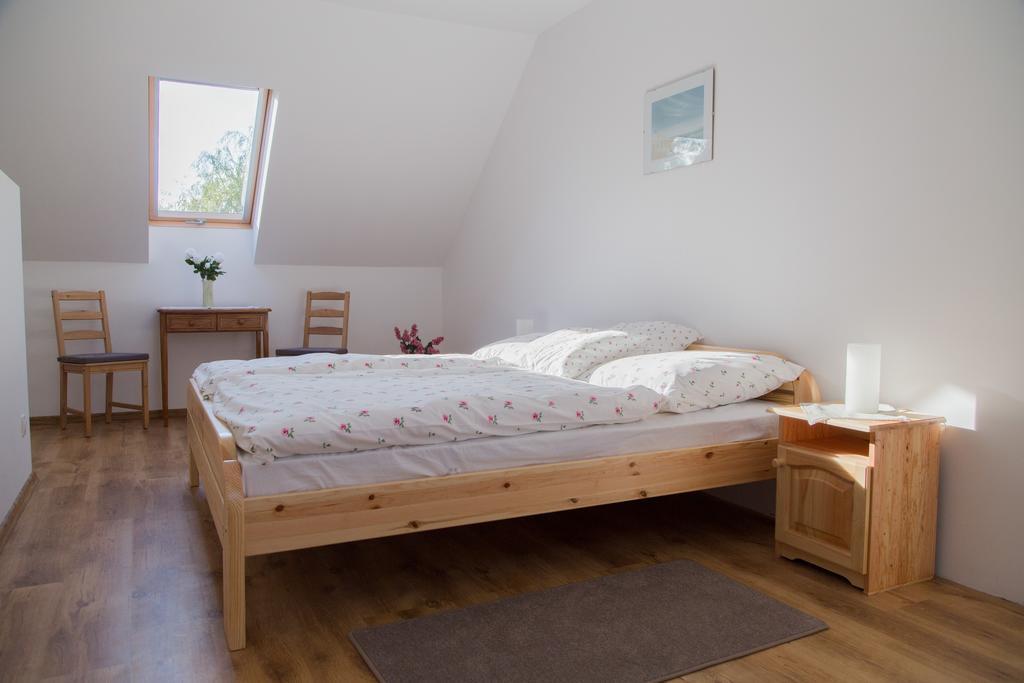 Almafas Apartmanhaz Orseg Kerkakutas